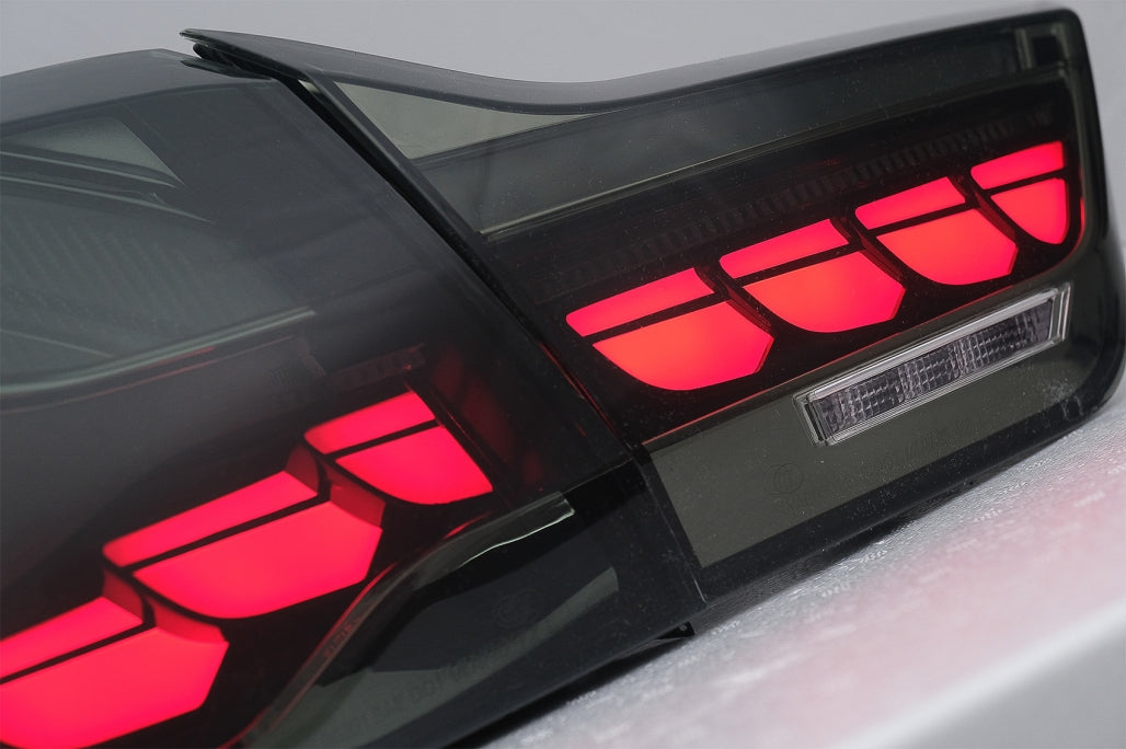 OLED Taillights suitable for BMW 4 Series F32 F33 F36 M4 F82 F83 (2013-03.2019) Red Smoke with Dynamic Sequential Turning Light